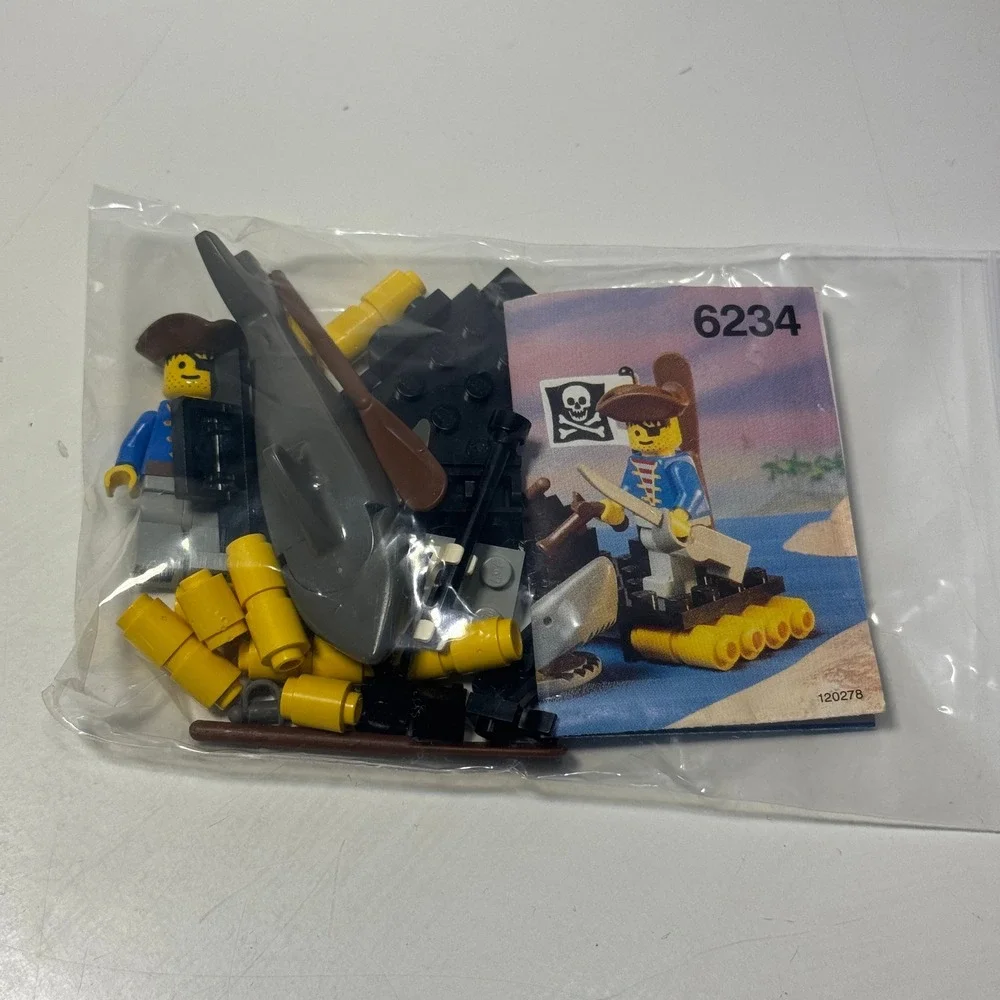 LEGO 6234 Renegade's Raft Complete Pirate Set in Box w/ Instructions